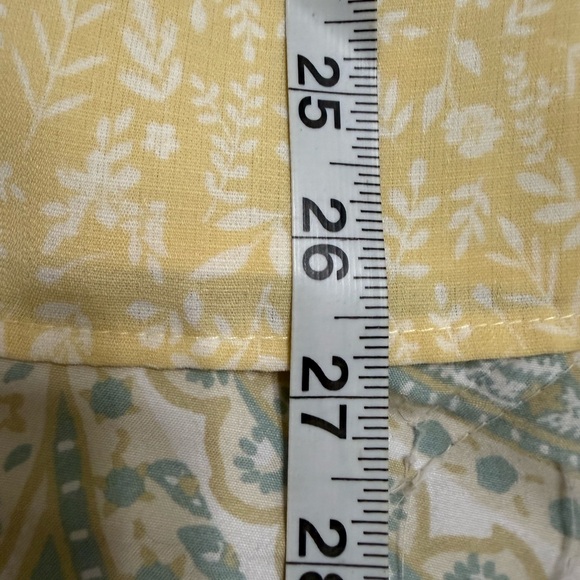 Yellow Floral Flutter Sleeve Blouse NWT Large - Picture 7 of 7